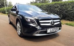 GLA250 Mercedez Benz