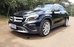 GLA250 Mercedez Benz