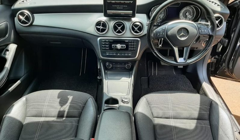 
								GLA250 Mercedez Benz full									