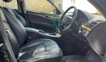 
										Mercedes Benz: E280 Avant guard full									