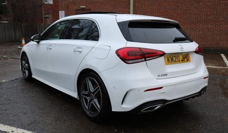 
								Mercedes A250 Amg Line full									