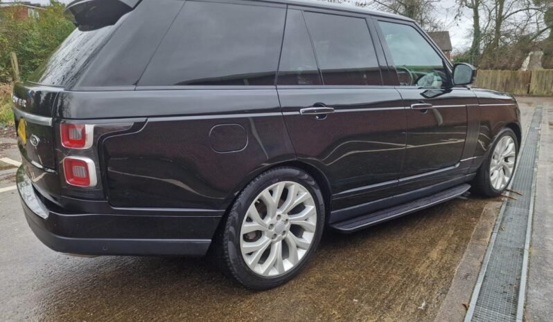 
								RANGE ROVER  VOGUE TDV6 FACELIFTMODEL full									
