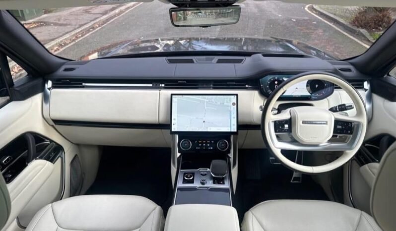 
								2022 Range Rover D350 Autobiography full									