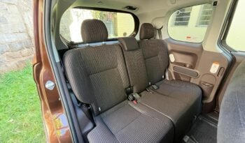 
										Toyota Spade full									