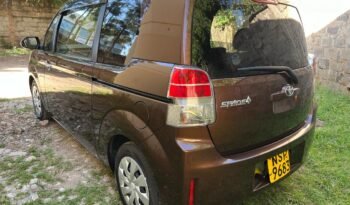 
										Toyota Spade full									