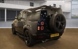 2022 UNIT L/R Defender 110 5.0 V8 P525 – Petrol