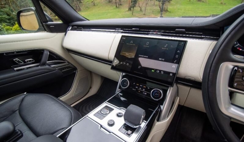 
								2022 UNIT RR Vogue D300 SE full									