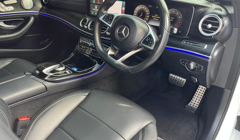 
								MERCEDEZ BENZ | E200 AMG SPORT full									