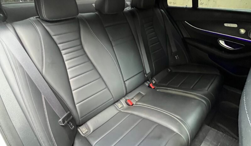 
								MERCEDES BENZ E250 full									