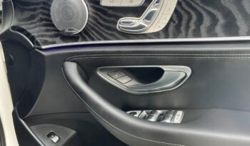 
										MERCEDES BENZ E250 full									