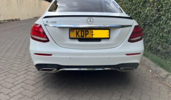 
										MERCEDES BENZ E250 full									